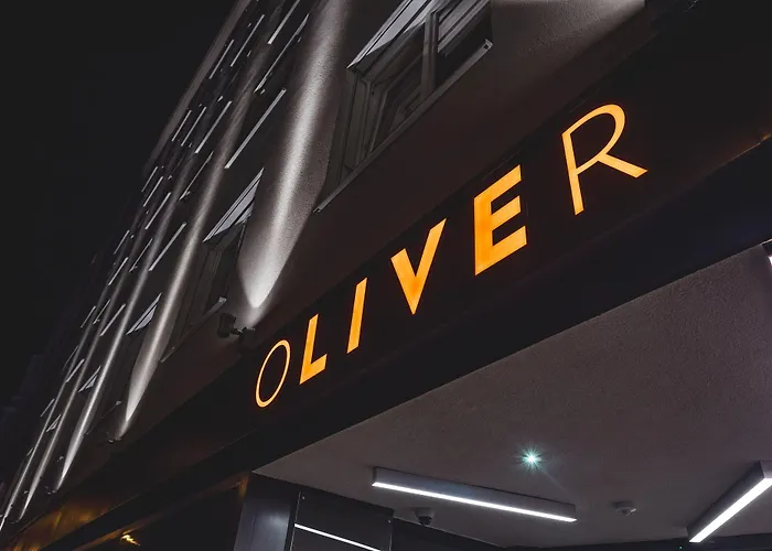 Oliver Urban I With Self Check-in
