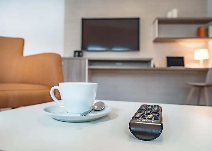 Oliver Urban I With Self Check-in 4* Bécs